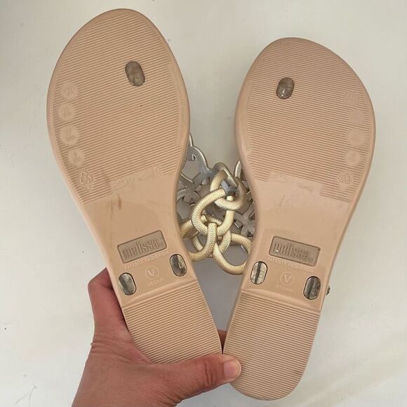 Melissa Success Chain Link Thong Sandals Womens 8 Gold Jelly Shoes Dressy Comfy - Picture 9 of 10